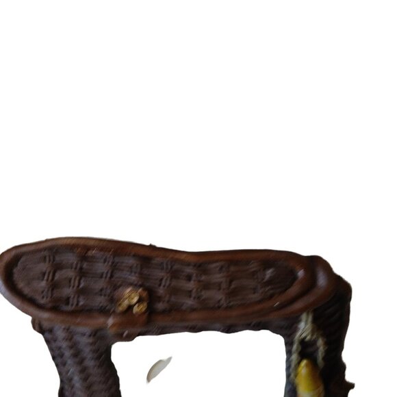 The Keepsake House Sports Resin Collection 4 X 6 Fishing Basket 3D Frame - Picture 2 of 6